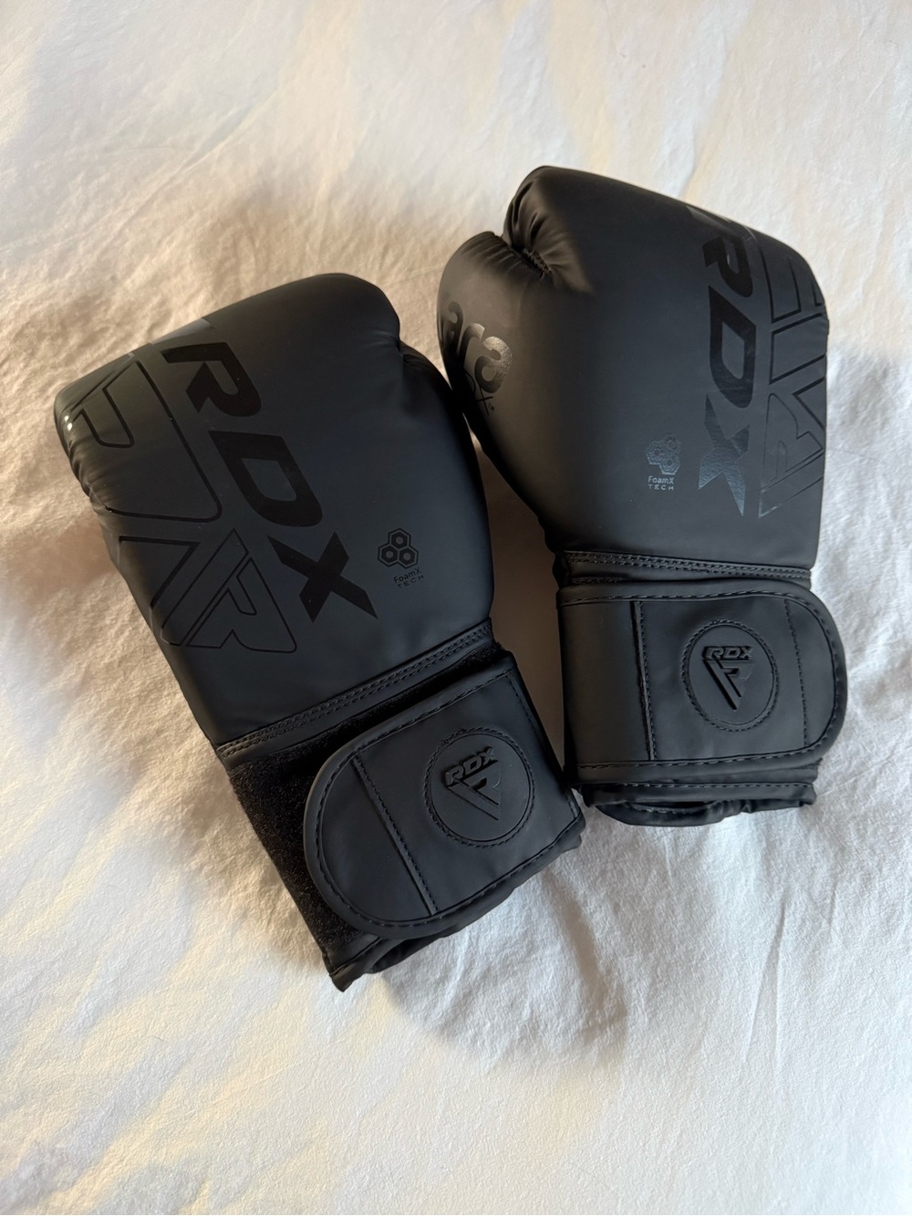 RDX 10 oz Black Boxing Gloves